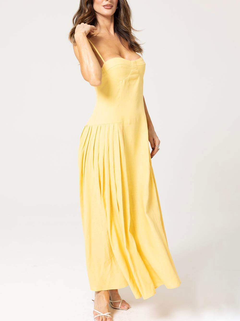 Robe mi-longue Dora dos nu plissée élégante