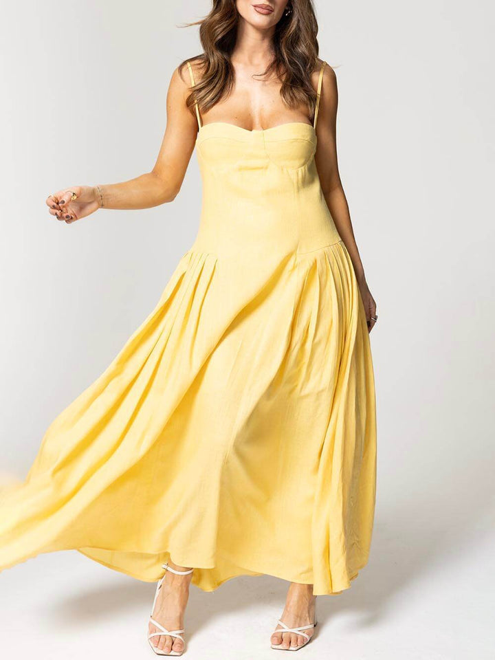 Robe mi-longue Dora dos nu plissée élégante
