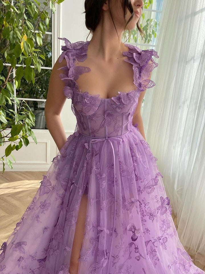 Robe longue de soirée élégante en tulle et dentelle papillon avec fente boule