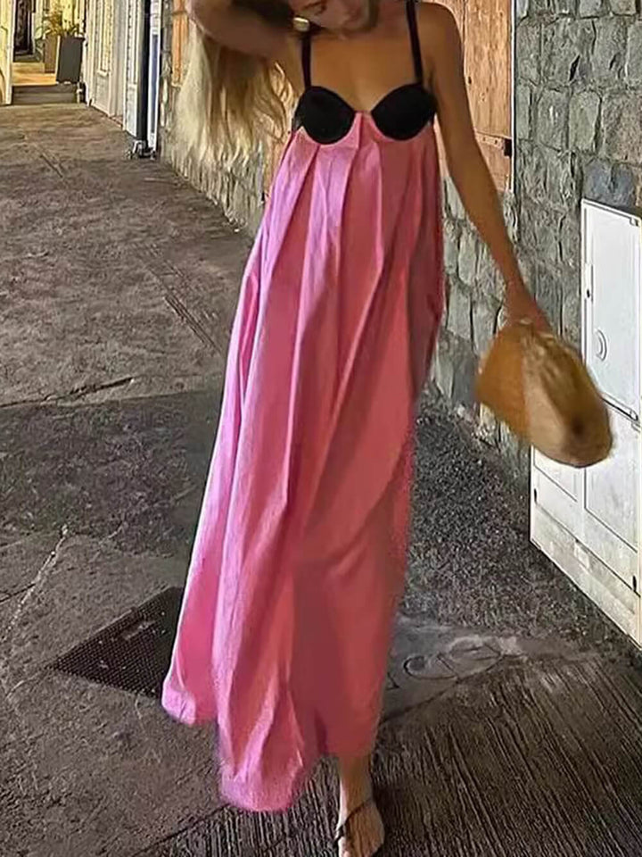 Exquisito vestido largo sin mangas con cordones y espalda descubierta de verano