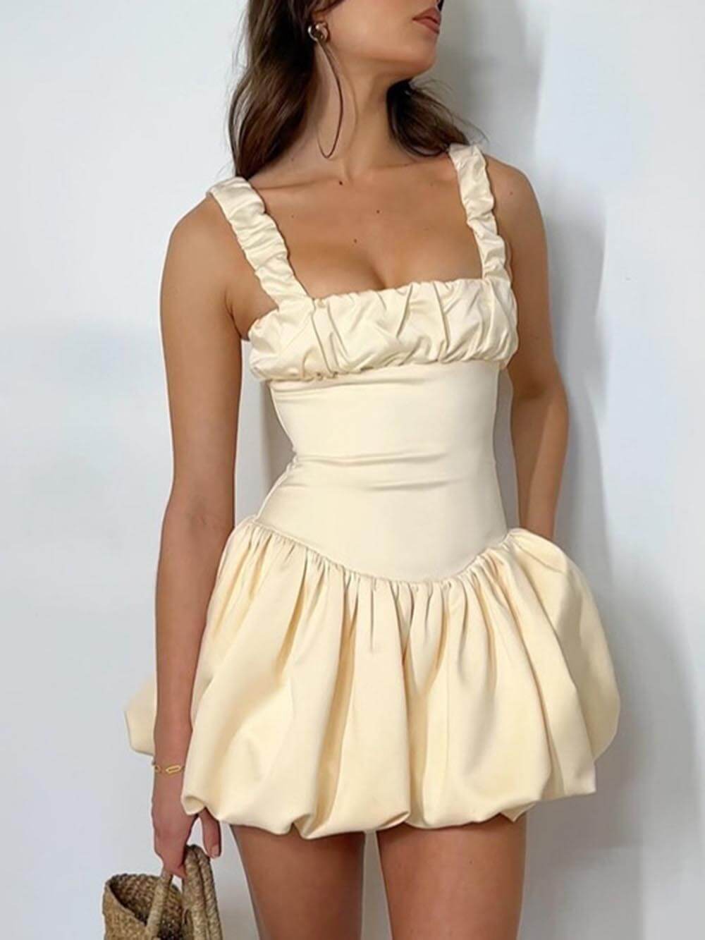 Vestido Mini Elegante Plissado com Bufante