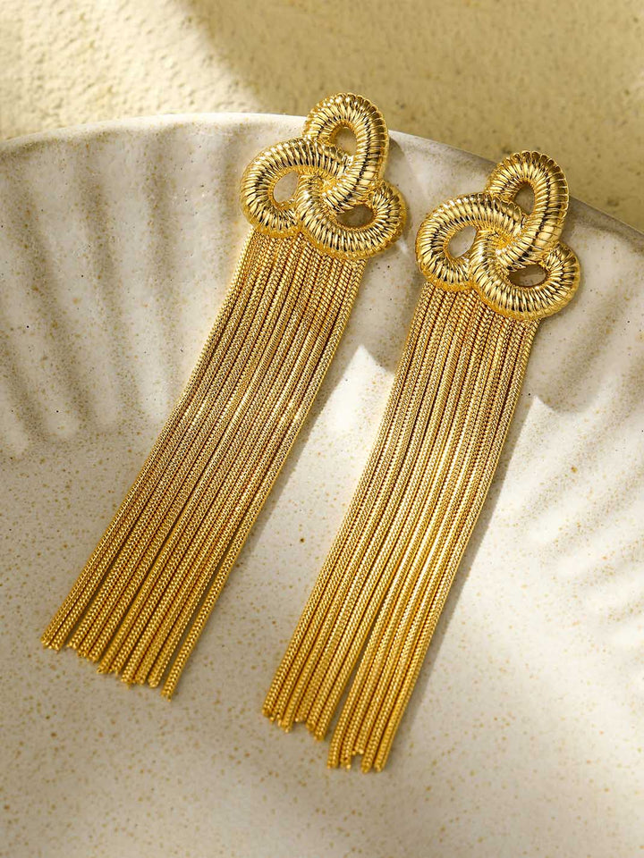 Fashionable And Elegant Tassel Earrings