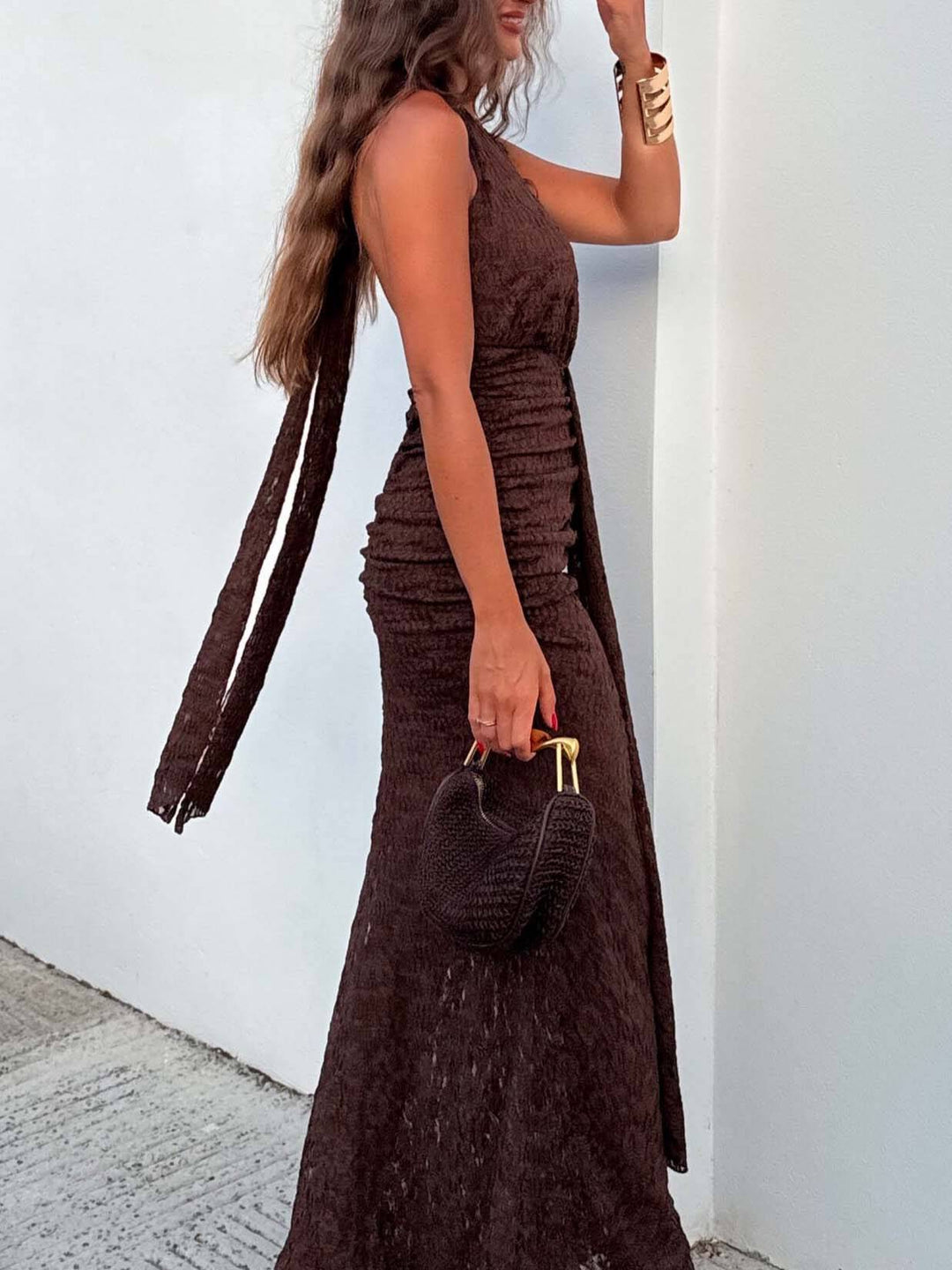 Deep V Halter-neck Lace-up Pleated Ribbon Design Maxi Dress