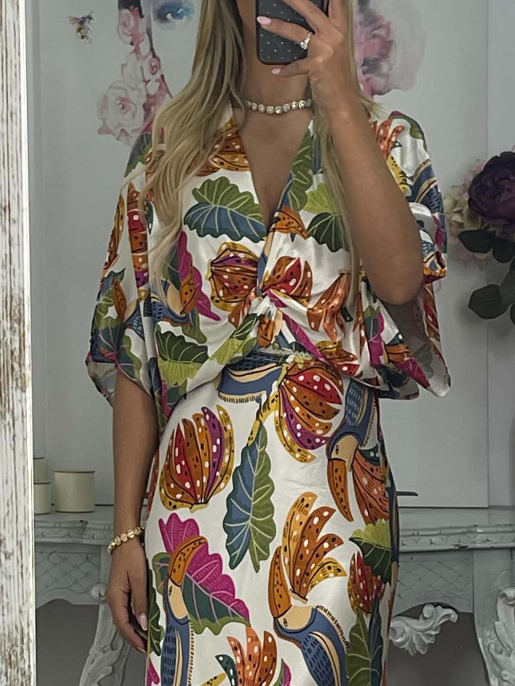 Retro Jungle Palm Leaf Satin Print Batwing Sleeve Shir