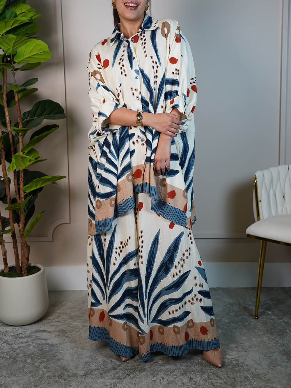 Unique Drop Shoulder Sleeve Printed Loose Oversized Button-Up Shirt