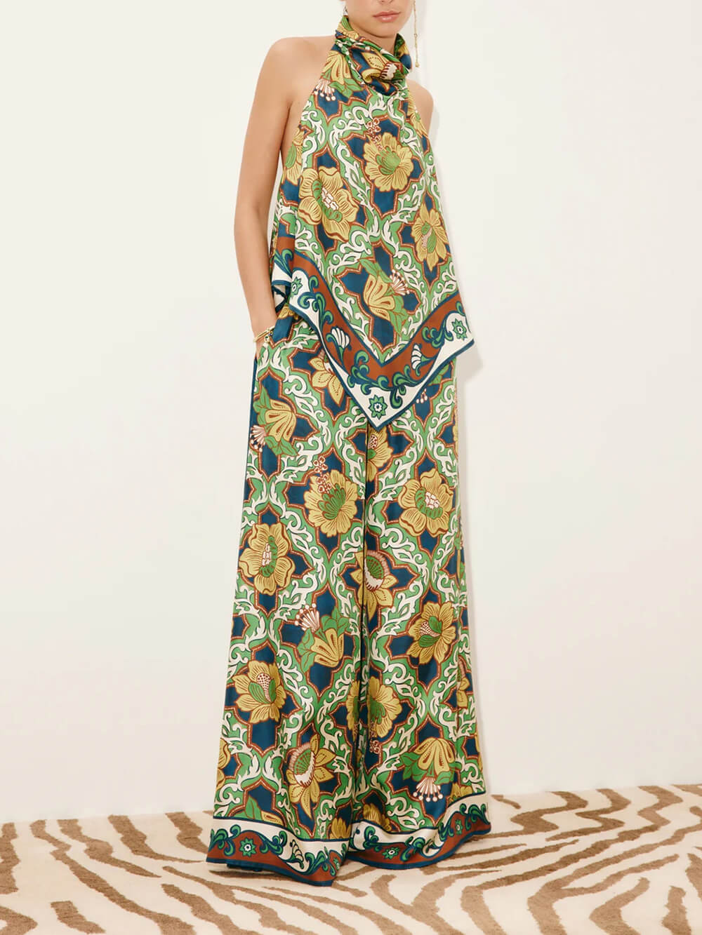 Modern Satin Asymmetrical Print Backless Camisole Top