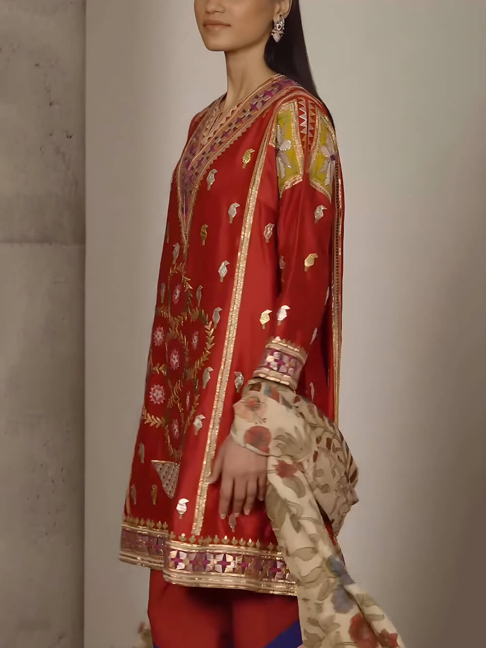 Unique Rainbow Stripe Printed Elastic-Waist Straight-Leg Pants