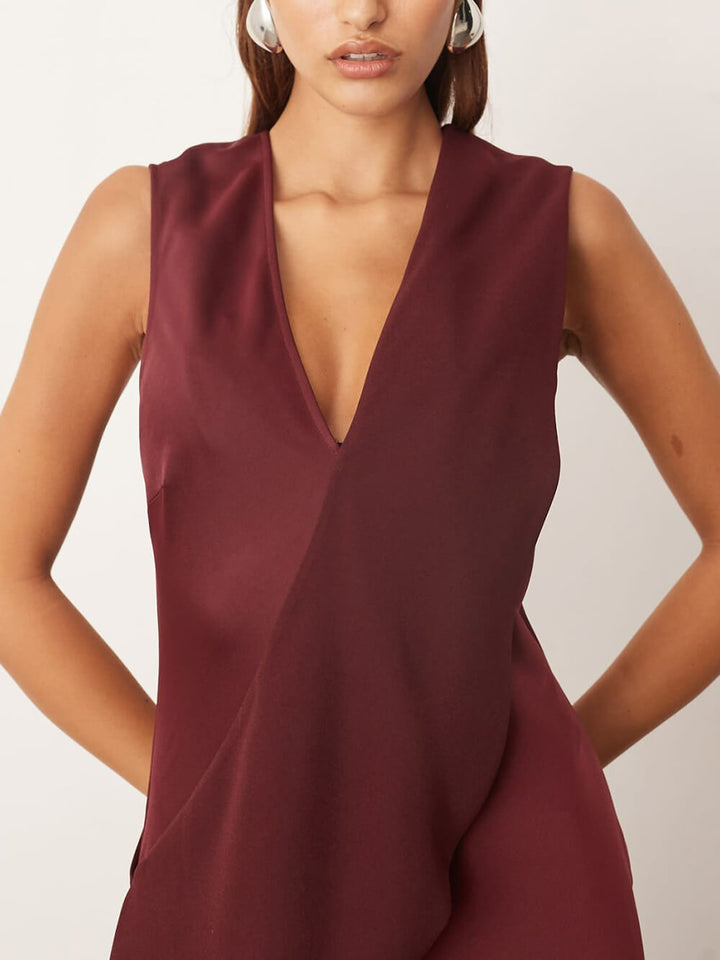 Elegant Contrast Panel Sleeveless Maxi Dress