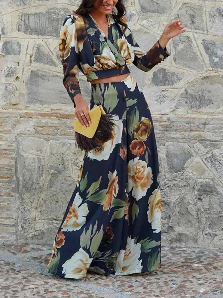 Exquisite Floral Print V-neck Long-sleeved Shirt