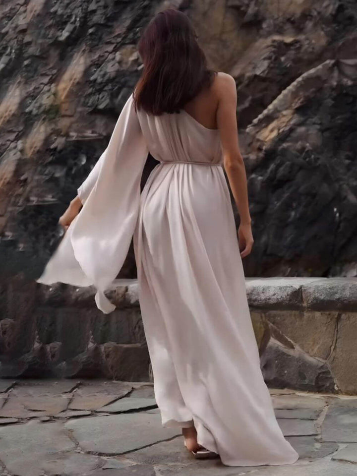 Exquisite And Unique One-Shoulder Sleeve Pleated Slit Maxi Dress