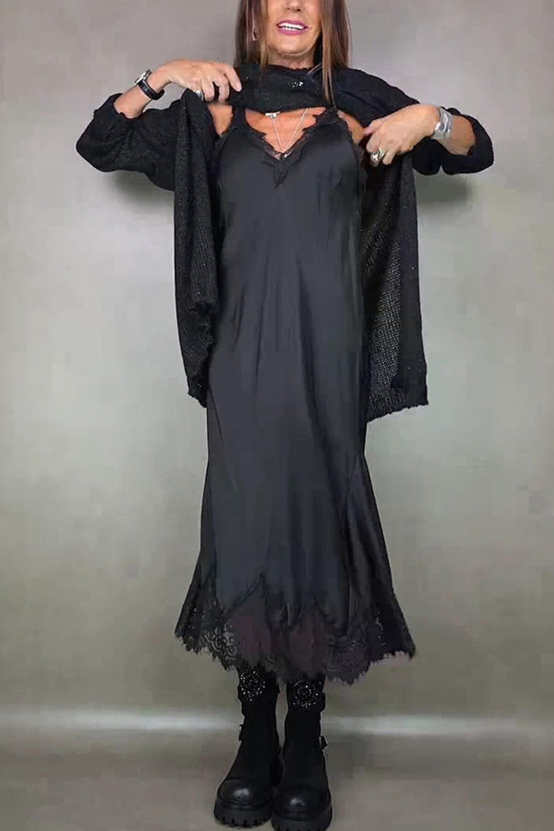 Fashion Lace-Trimmed Spaghetti Strap Casual Midi Dress