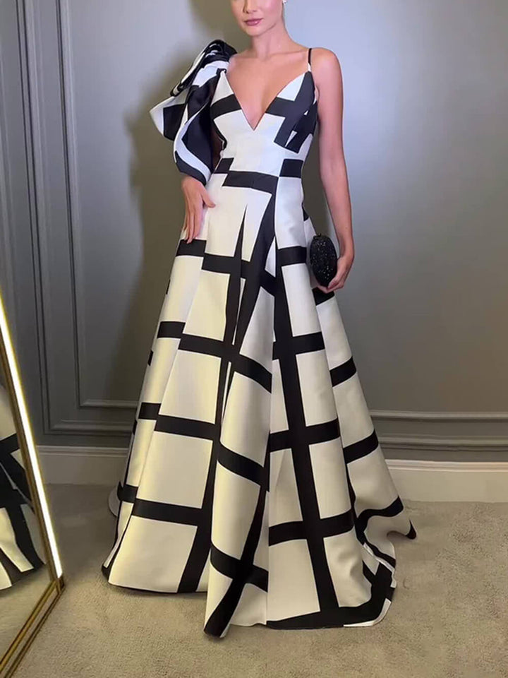 Chic Black And White Colorblock Spaghetti Strap A-Line Party Maxi Dress