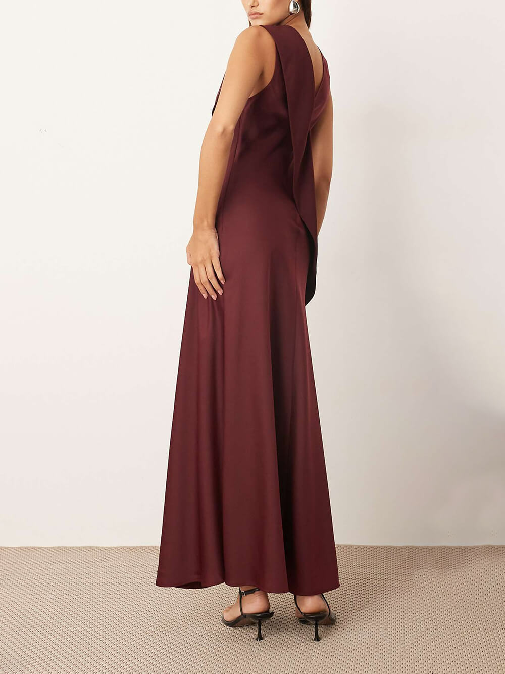 Elegant Contrast Panel Sleeveless Maxi Dress