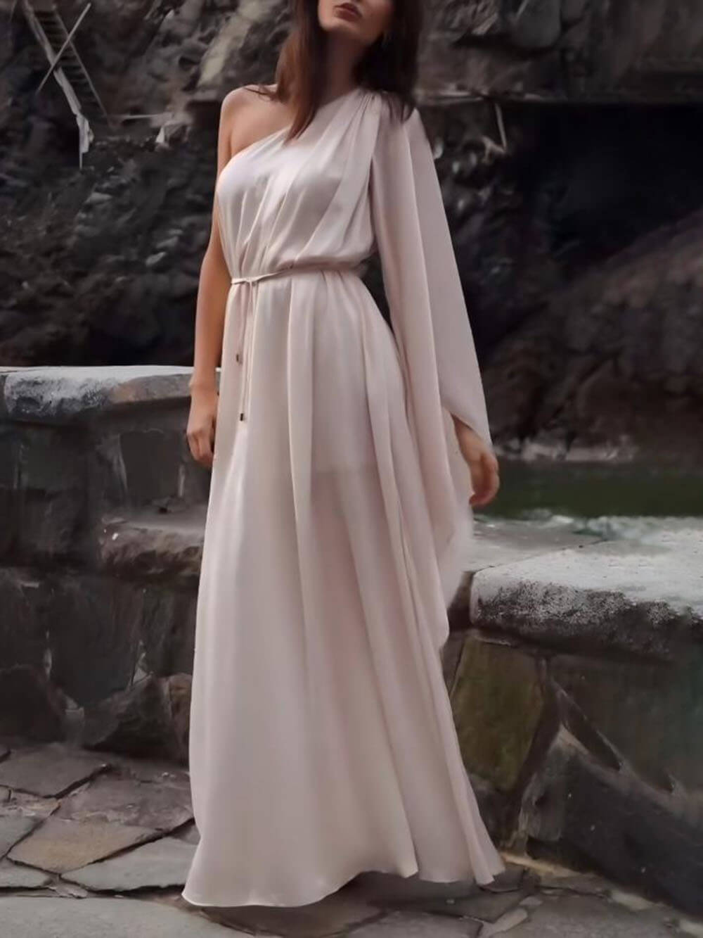 Exquisite And Unique One-Shoulder Sleeve Pleated Slit Maxi Dress