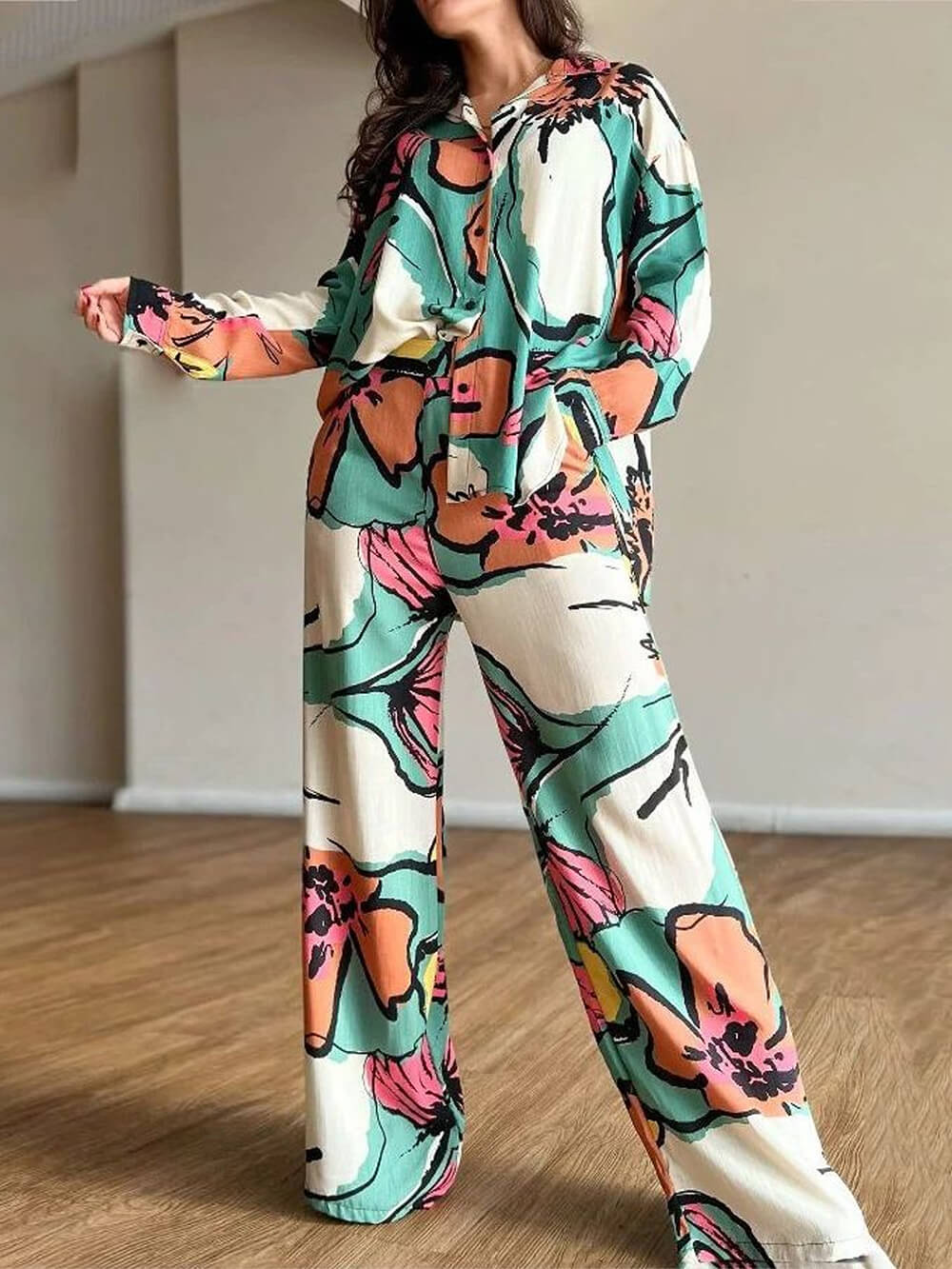 Unique Graffiti Print Elastic Waist Pocket Straight Pants