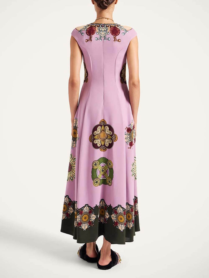 Elegant Printed Round Neck Park Avenue Waist-Defining Maxi Dress