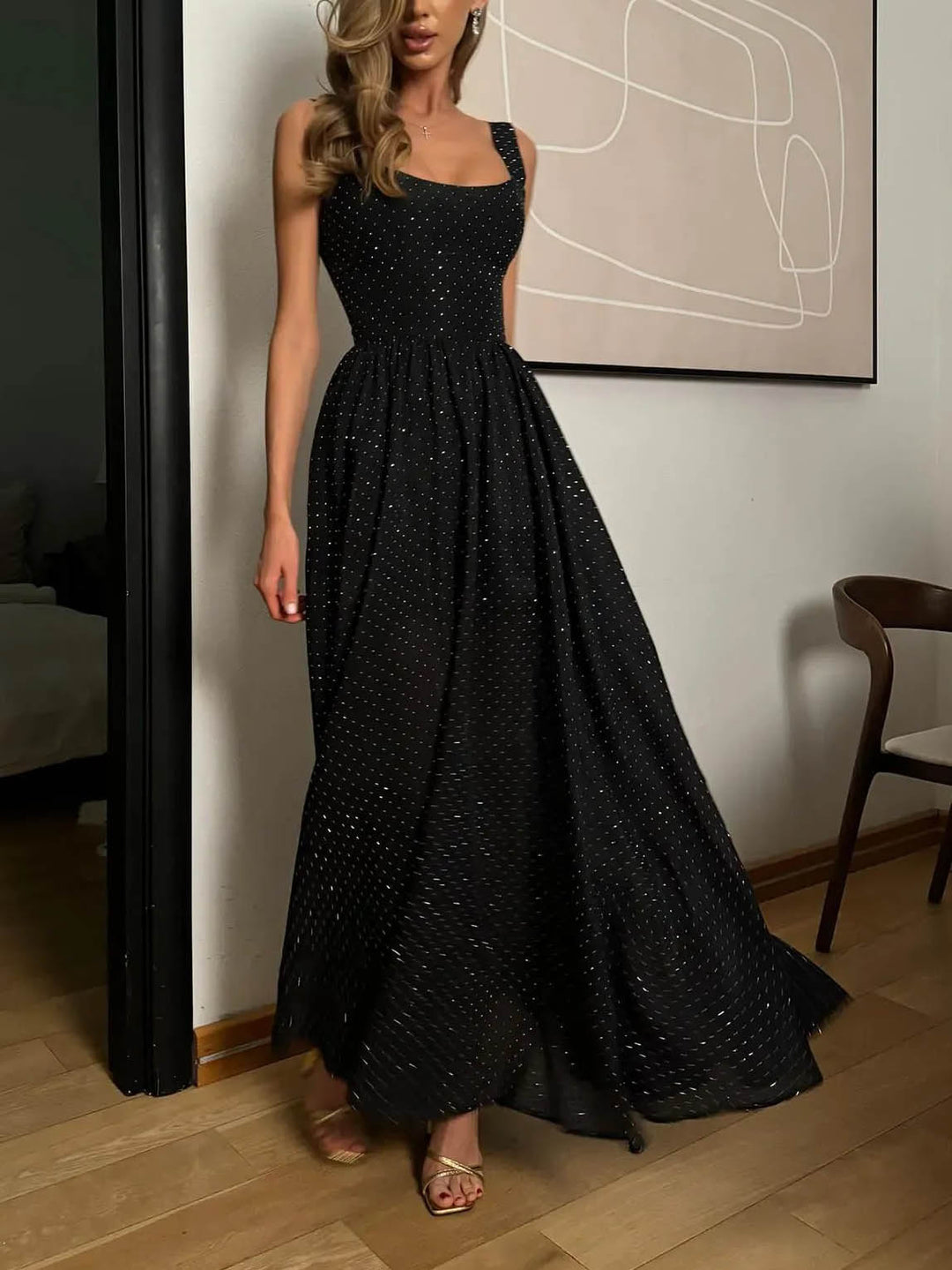 Elegant Sleeveless Fluffy Hem Maxi Dress