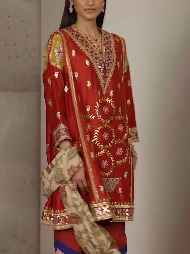 Unique Ethnic-Print Loose Mid-Length Top