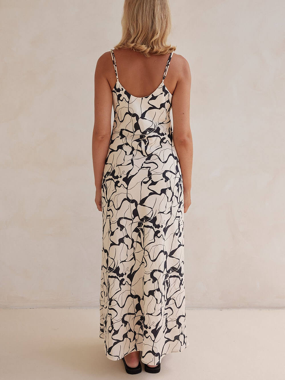 Elegant Black Abstract Printed with Adjustable Straps Maxi Dress