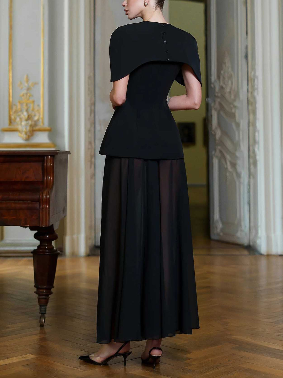 Elegant Shawl-style Square Neck Chiffon Maxi Dress