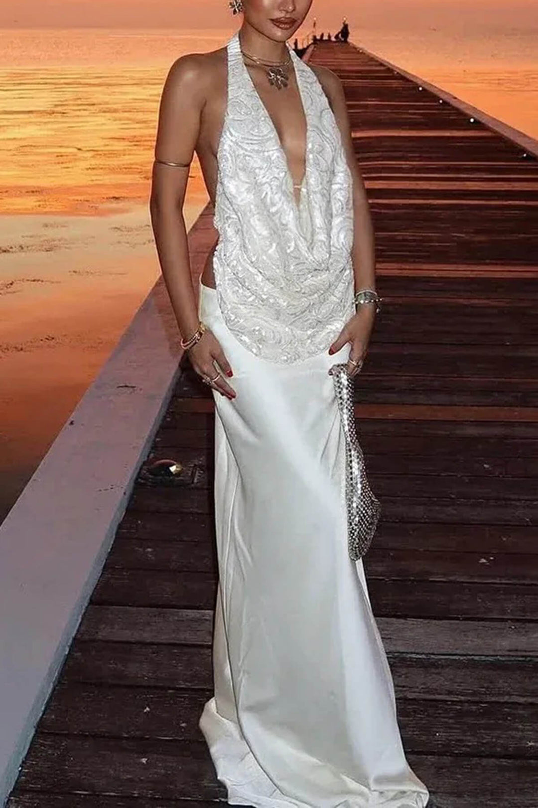 Exquisite Deep V-neck Patterned Backless Camisole Top And Satin Skirt Set