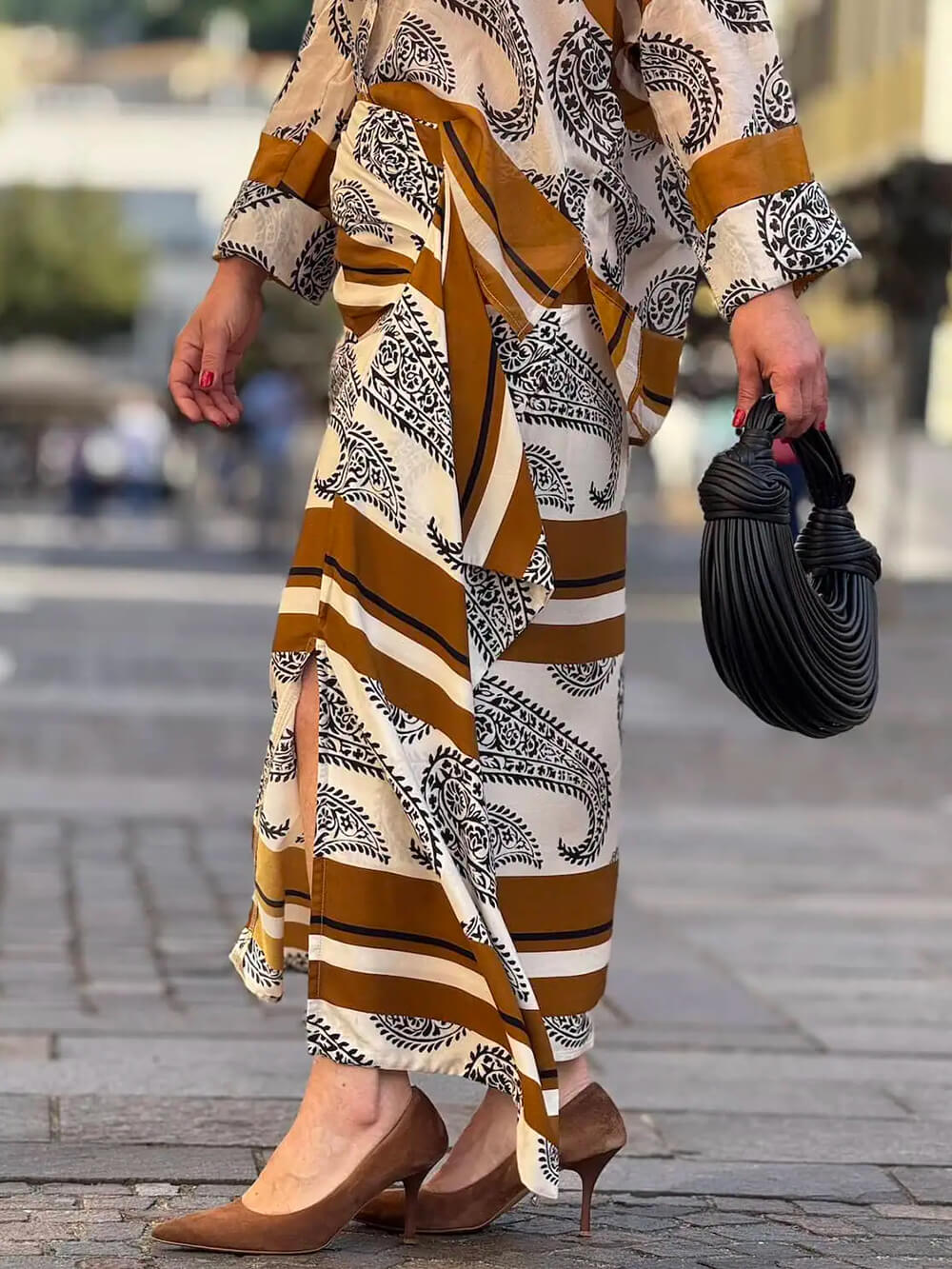 Unique Paisley Print Draped Midi Skirt