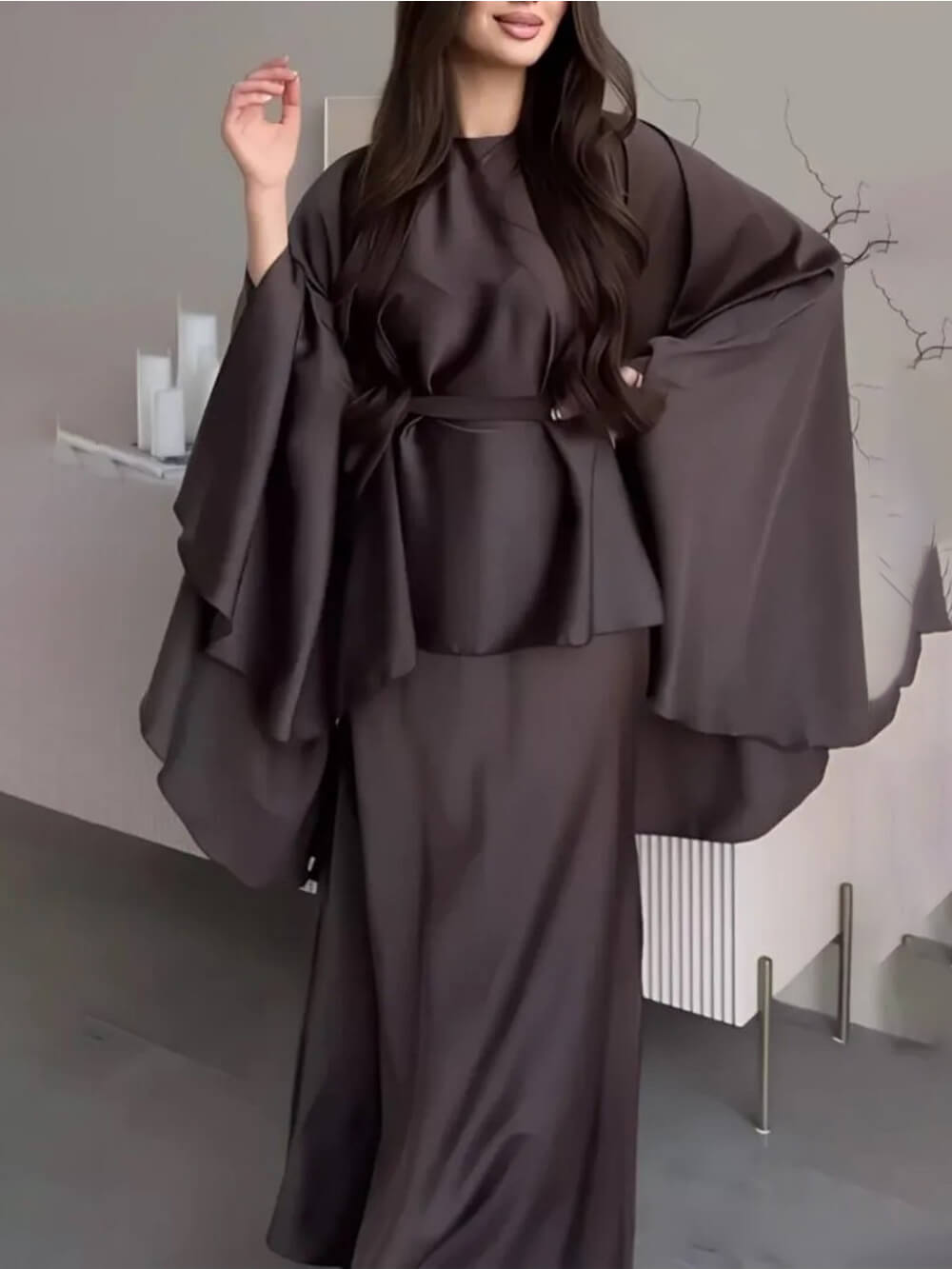 Fashionable Round Neck Irregular Batwing Sleeve Top