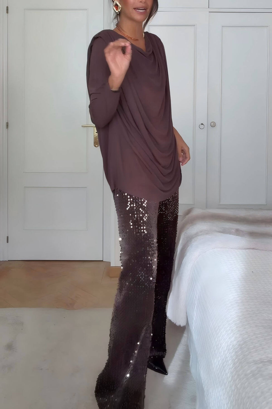 Unique Ruched Drop-Shoulder Long Sleeve Top