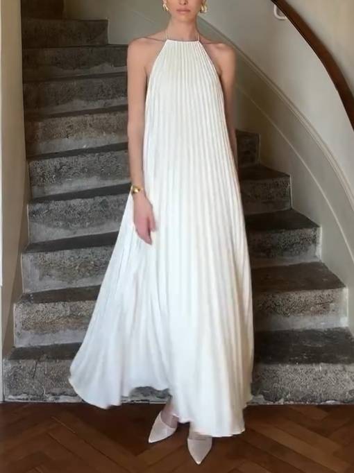 Minimalist Halter Neck Pleated Dress