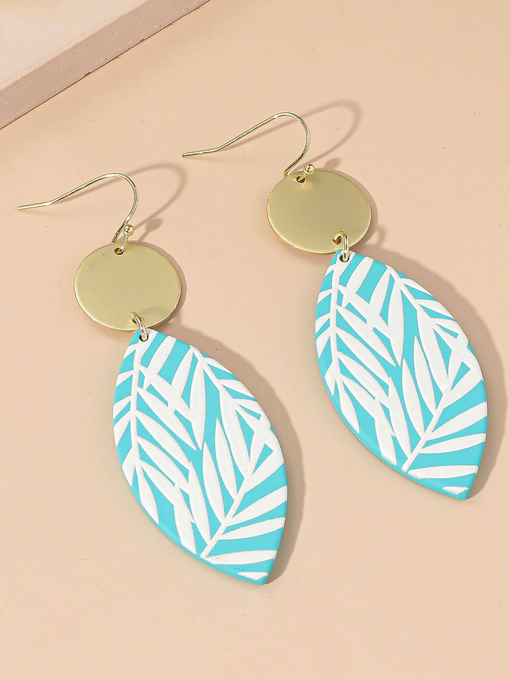 Temperamental And Versatile Leaf Pattern Print Earrings