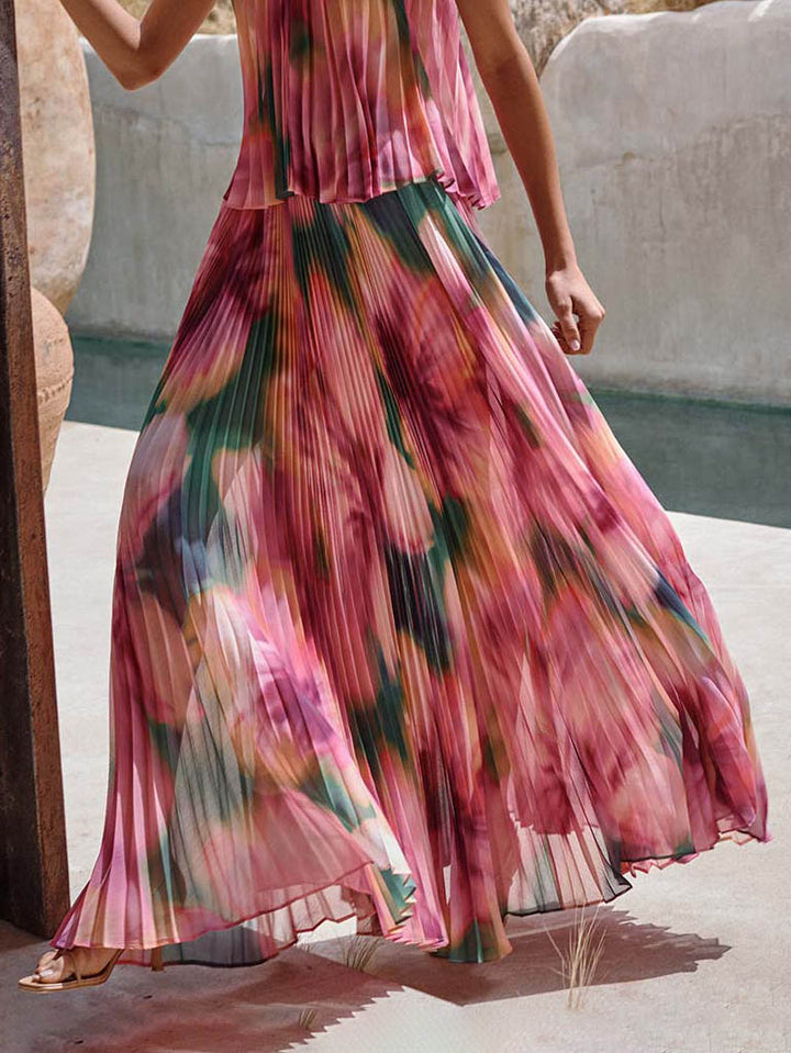 Elegant Gradient Hibiscus Print Pleated Maxi Skirt