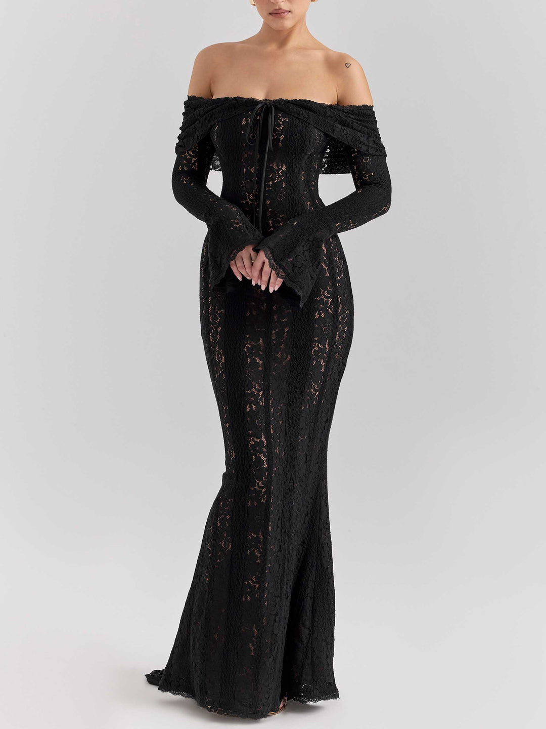 Elegant One Shoulder Lace Fishtail Maxi Dress