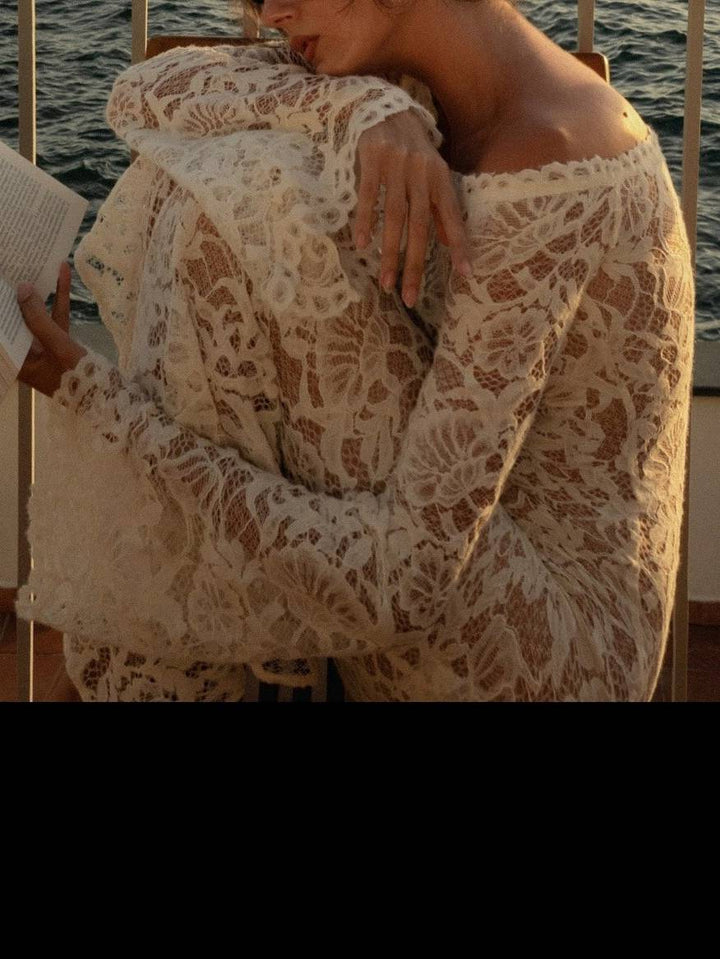Elegant Lace Off-shoulder Slim-fit Maxi Dress