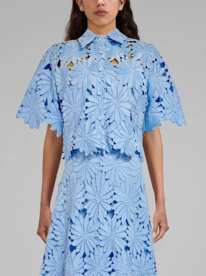 Elegant Lace-Collar Single-Breasted Short Shirt