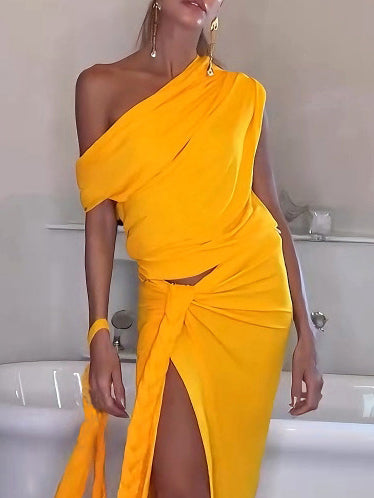 Elegant Off-the-shoulder Neckline Pleated Cropped Tank Top