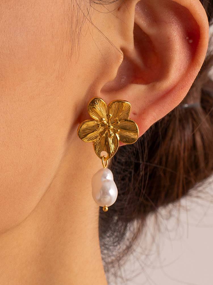 Flower Pearl Earrings