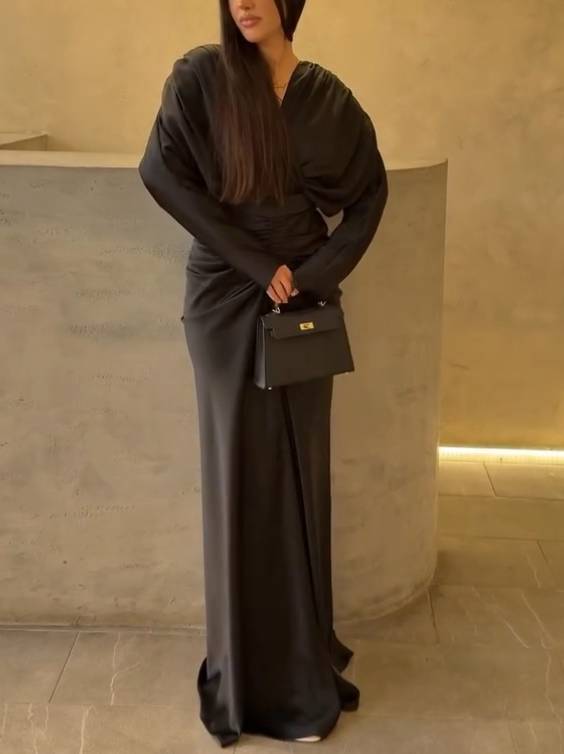 V-Neck Pleated Long Sleeve Maxi Dress