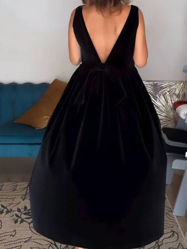 Velvet Backless Bow Midi Dress