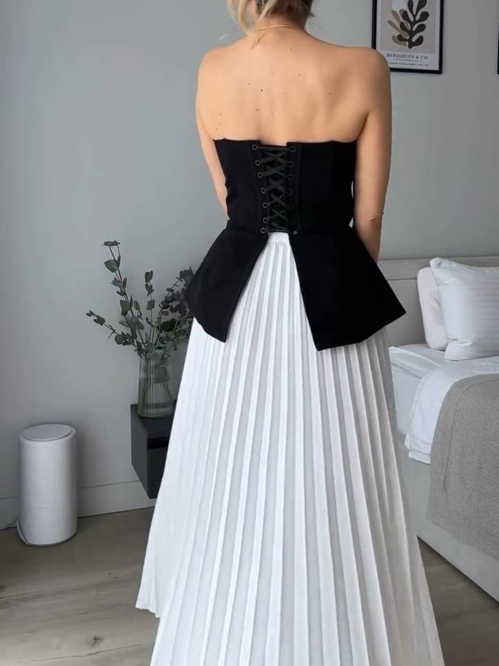 Tie-strap Tube Top And Pleated Skirt Set - Tube Top