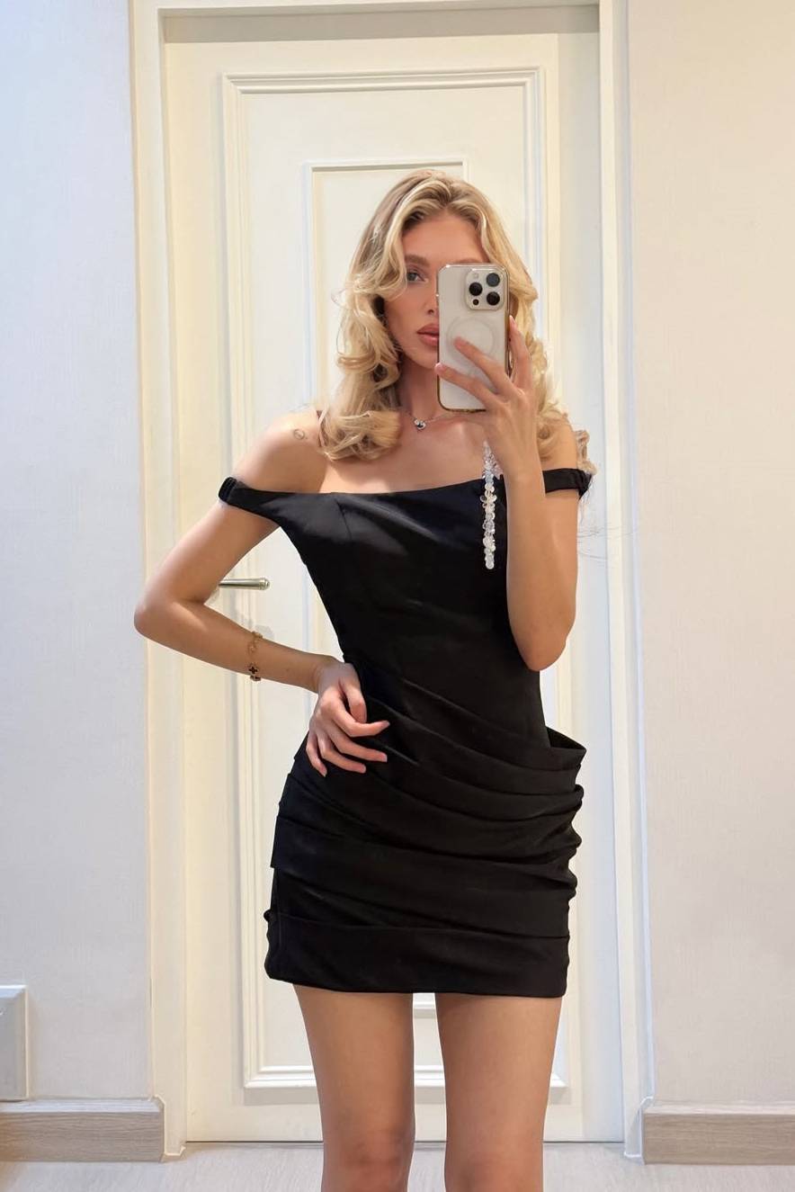 Off-shoulder Pleated Mini Dress