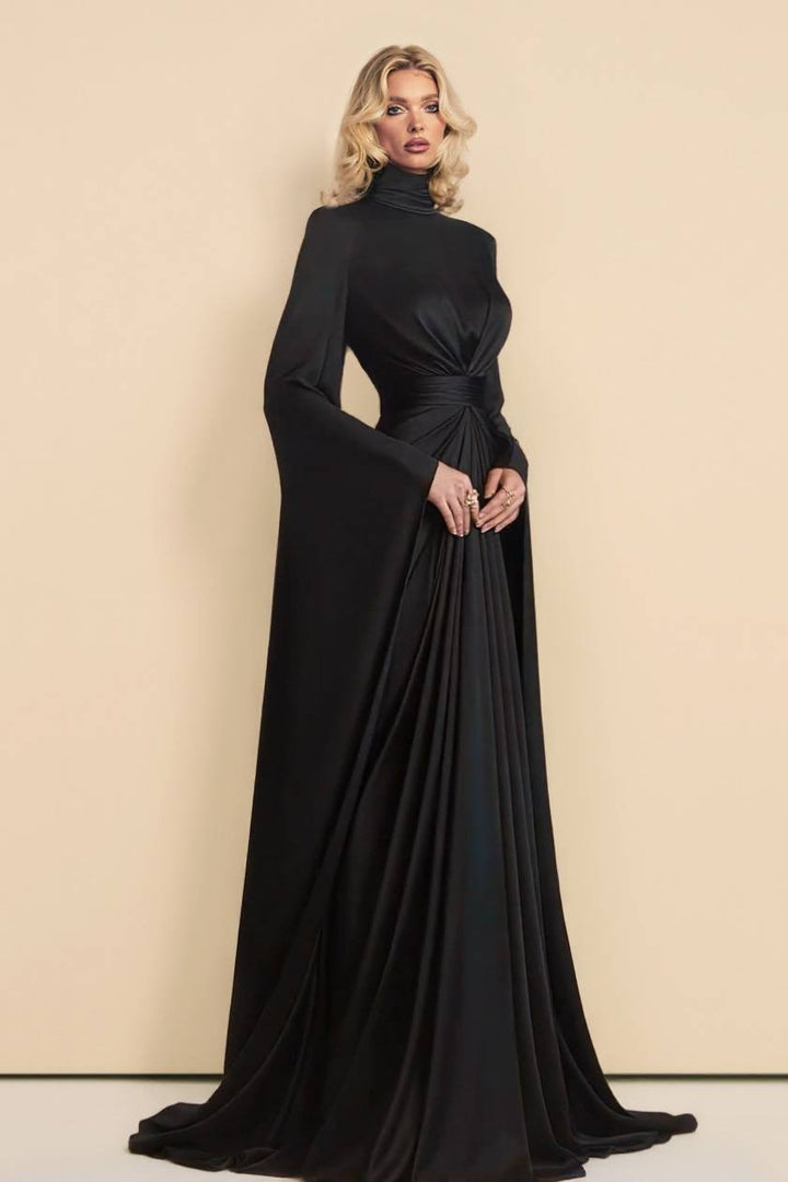 Pleated Design Waist-cinching Maxi Dress