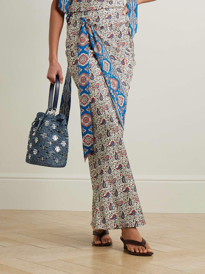Unique Chain Detail with Chic Paisley-Print Crepe Top