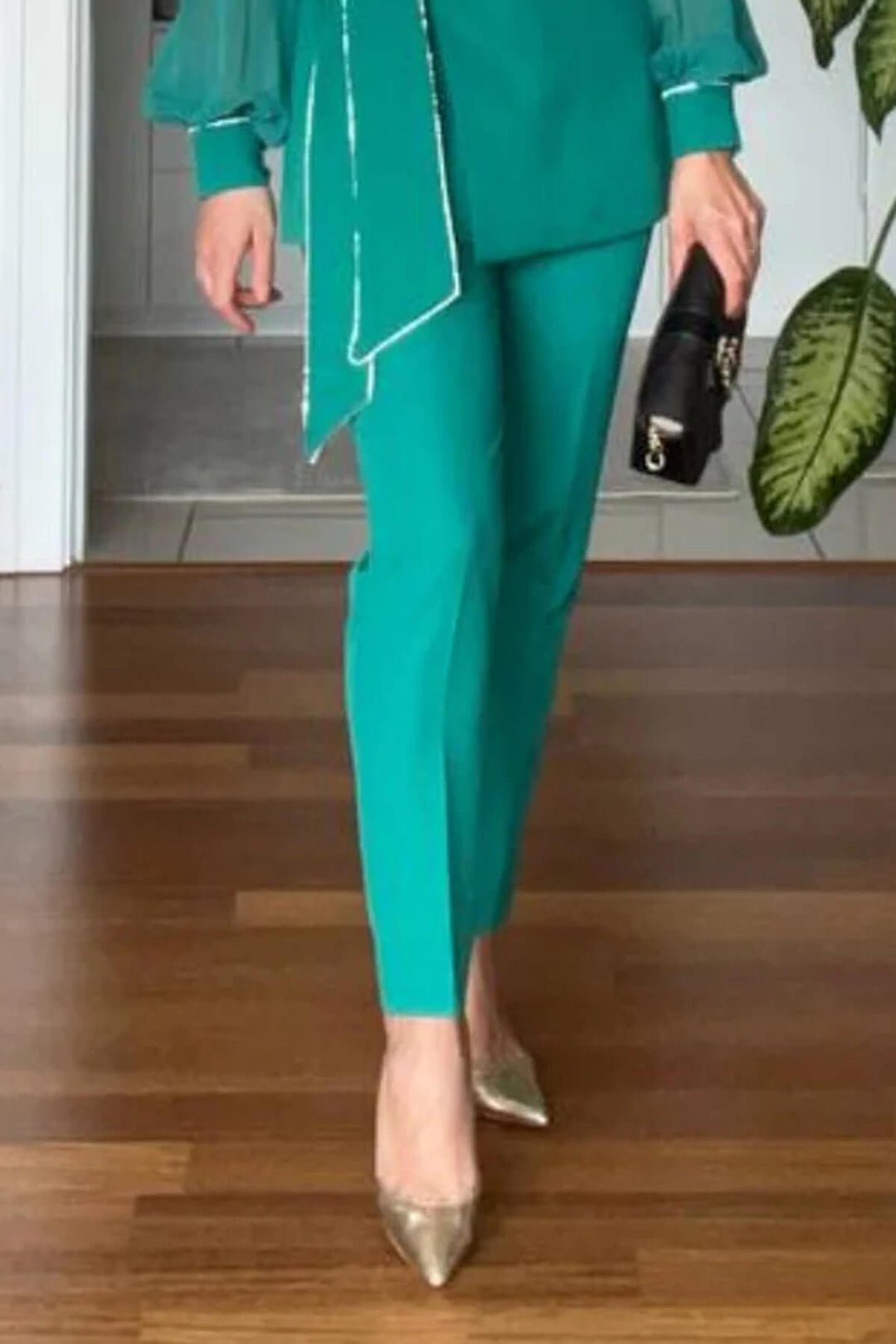Exquisite High-Waist Slim Fit Tapered Pants