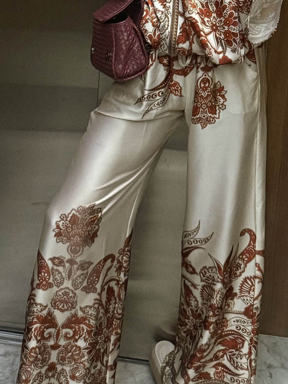 Exquisite Modern Feel Satin Unique Print Elastic Pocket Wide Leg Pants