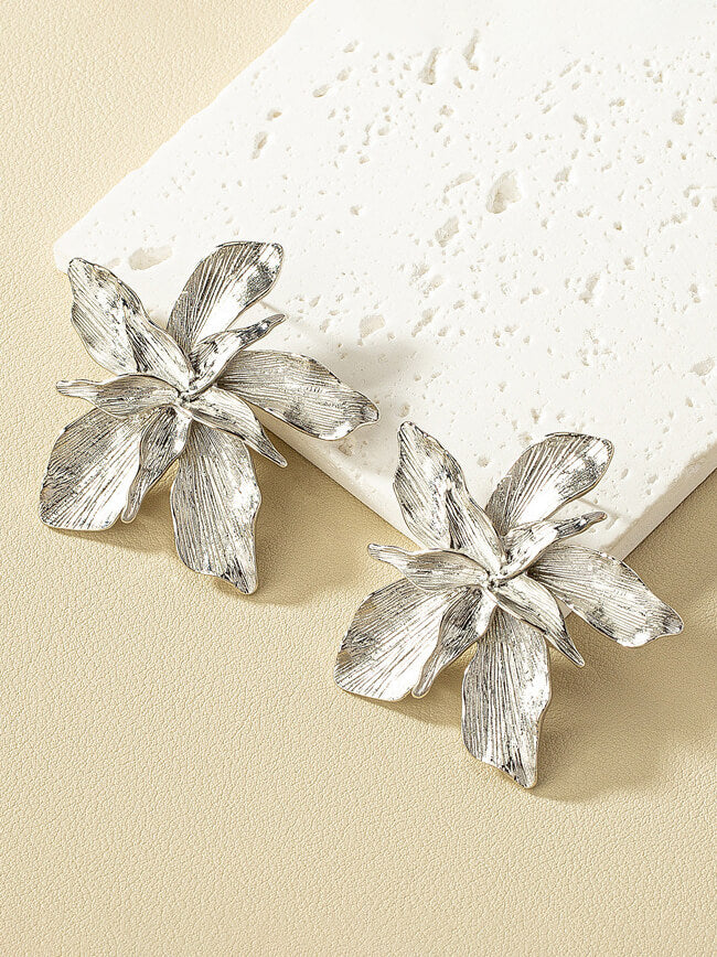 Metal Textured Flower Earrings