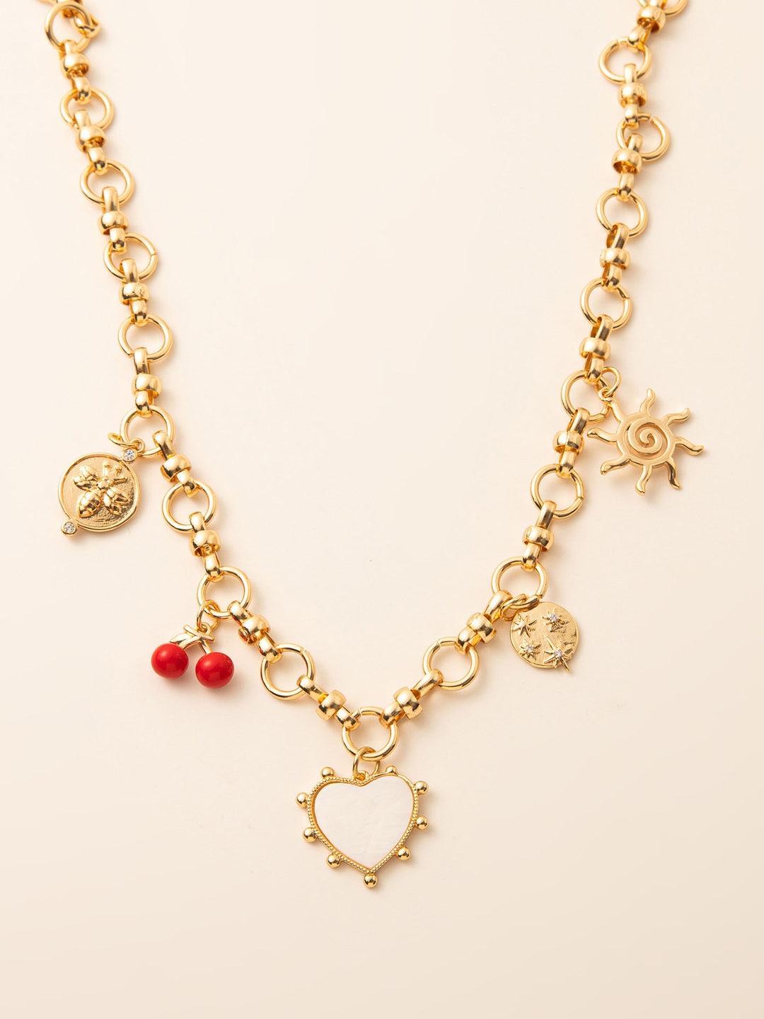 Retro Pastoral Series Love Bee Cherry Pendant Necklace