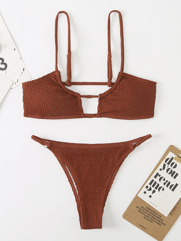 Bikini en tissu spécial de couleur unie à trois points fendu