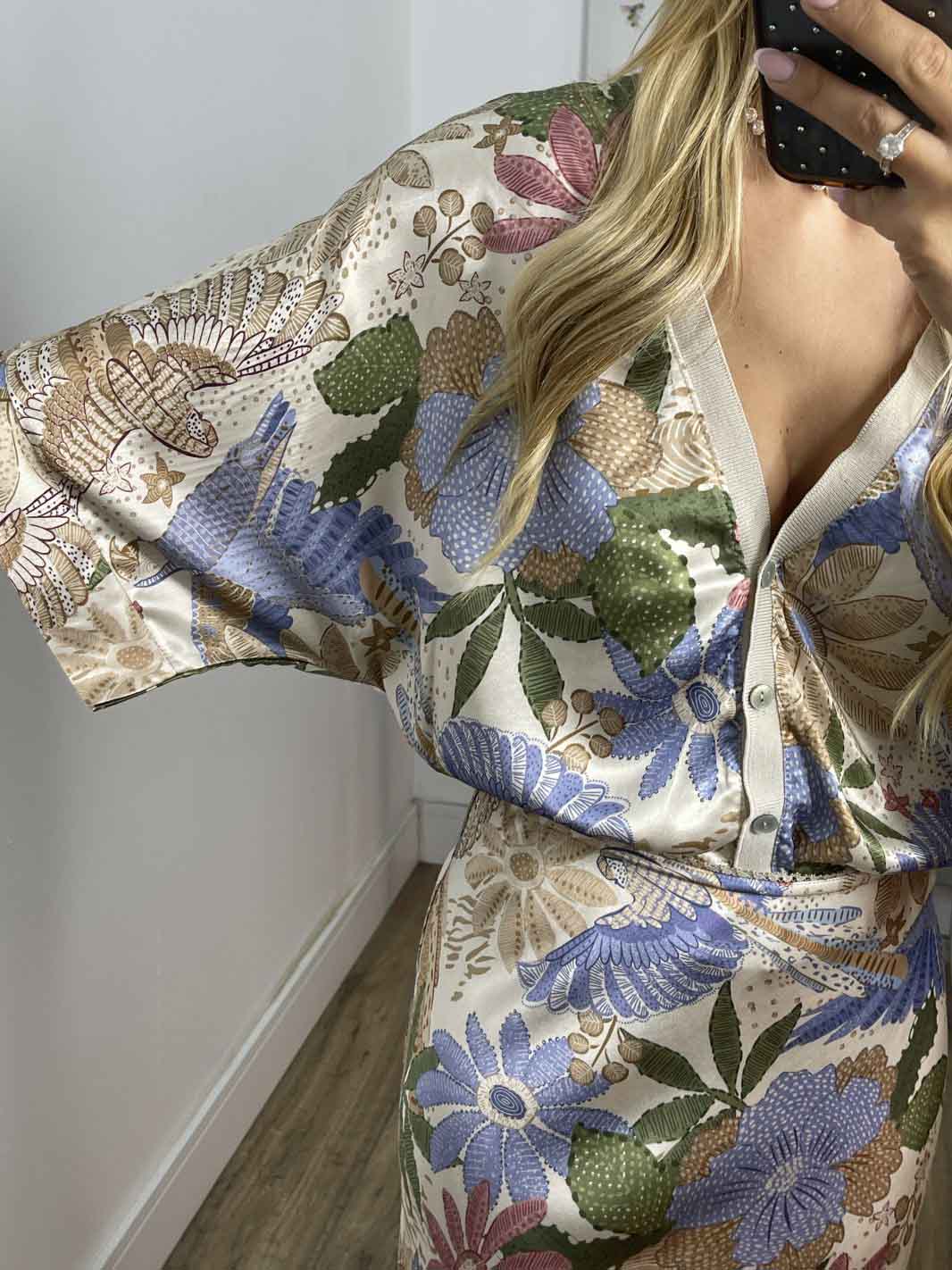 Exquisite Satin Floral Print Off-shoulder Shirt