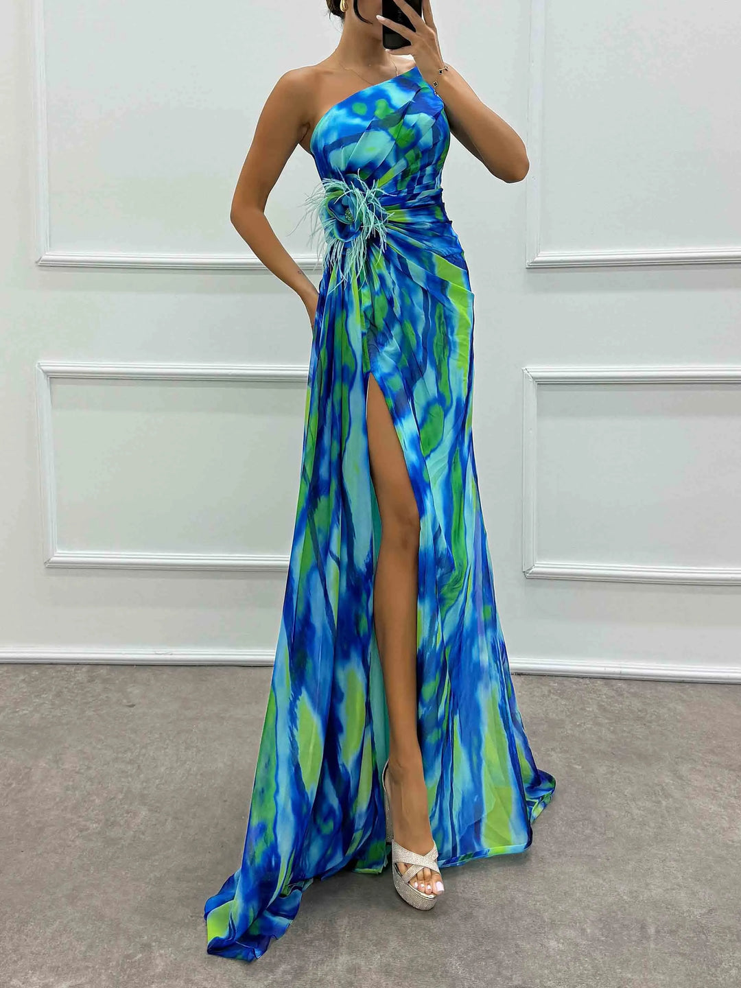 Elegant Painted Floral Print Feather Rose Maxi Dress