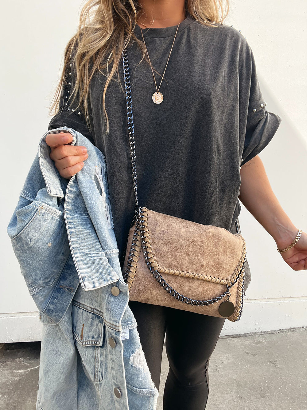 Take Away Clutch Crossbody Bronzeado